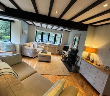 Thornton Hough Casa | Thornton House Private Country House Thornton Hough Entire House sleeps 6