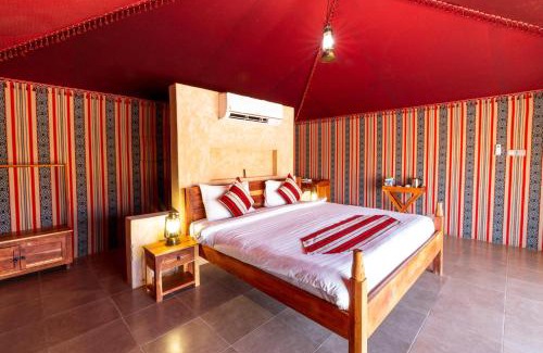 Bidiya Otro | Thousand Nights Camp