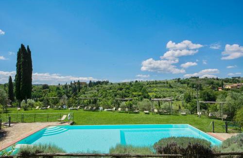 Grassina Apartamento | THR-Apartment with 3 bedrooms, 7 beds, 3 bathrooms, air conditioning and private outdoor space in a residence with swimming pool not far from Florence