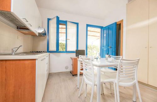 Piombino Apartamento | THR - ISA-Appartament plus 4 beds, air conditioning and private outdoor area in Village with 6 swimming-pools