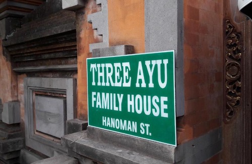 Ubud City-Centre Cama Y Desayuno | Three Ayu Family House