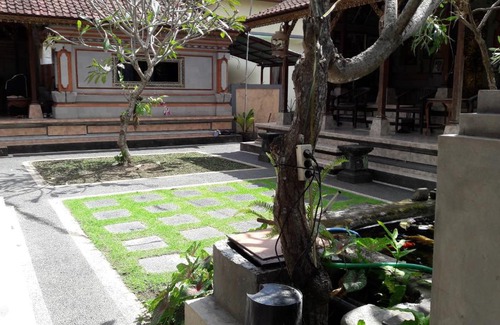 Ubud City-Centre Cama Y Desayuno | Three Ayu Family House