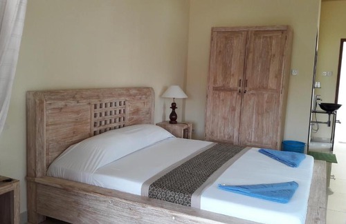 Ubud City-Centre Cama Y Desayuno | Three Ayu Family House