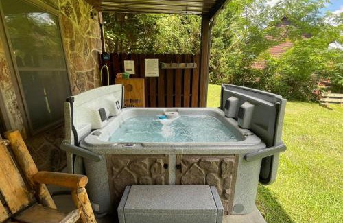 Chalet Village Casa | Three Bears Lodge - Outdoor Hot Tub, Game Room, Pet Friendly + Chalet Village Resort Access