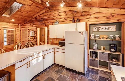 Wardsboro Casa | Three Bears Log Cabin