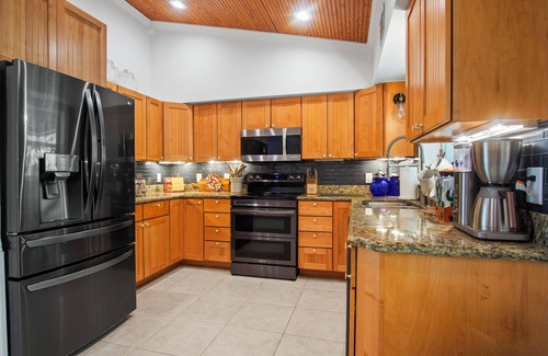 Midtown Casa | Three Bedroom, 3 Bath pool home close to the Atlantic!