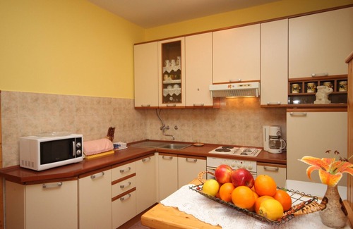 Maslenica Apartamento | Apartamento de tres habitaciones con terraza y vista al mar Maslenica, Novigrad (A-6568-a)