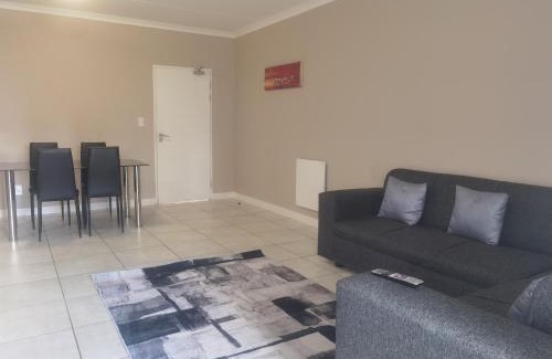 Tshwane Apartamento | Three Bedroom Apartment At The Blyde