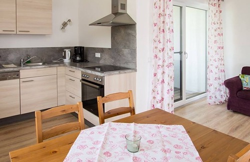 Zell Am Moos Apartamento | Apartamento de tres habitaciones - Familienferienhof Stabauer (4 flores)