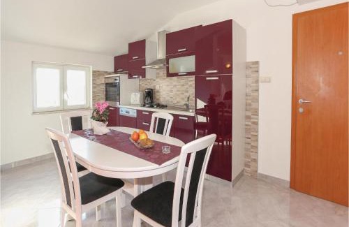 Omis Apartamento | Three-Bedroom Apartment In Gata
