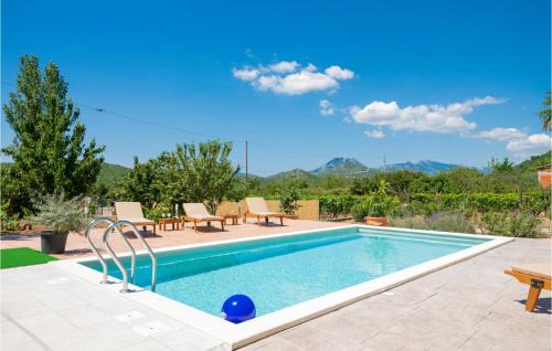 Sestanovac Apartamento | Three-Bedroom Apartment In Kresevo