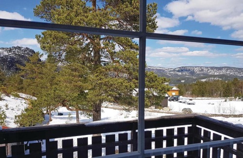 Gautefall Apartamento | Three-Bedroom Apartment in Drangedal