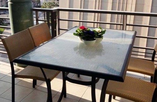 Quartier du Port Apartamento | Three bedroom apartment with 2 bathrooms. On the 7th floor. Terrace!