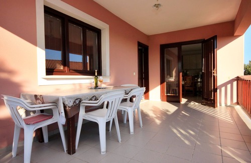 Zavalatica Apartamento | Apartamento de tres habitaciones con terraza y vista al mar Zavalatica, Korcula (A-4458-a)
