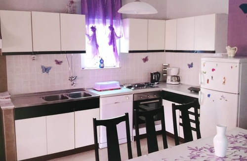 Suha Punta Apartamento | Apartamento de tres habitaciones con una terraza Kampor, Rab (A-4985-a)