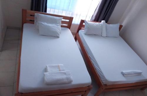 Manyimbo Cama Y Desayuno | Three Bedroom at Shikara, Behind City Mall