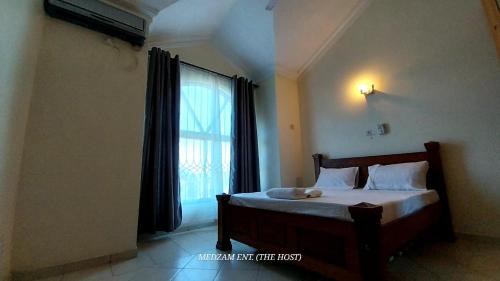 Manyimbo Cama Y Desayuno | Three Bedroom at Shikara, Behind City Mall