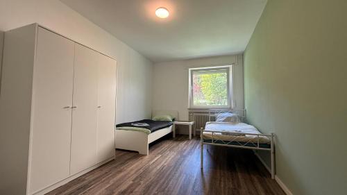 Maintal-Hochstadt Apartamento | Three Bedroom Comfort Apartment Maintal