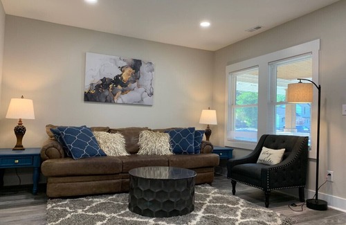 Lincolnton Casa | Three Bedroom Downtown Cottage