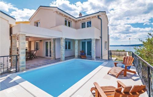 Novigrad Casa | Three-Bedroom Holiday Home In Novigrad