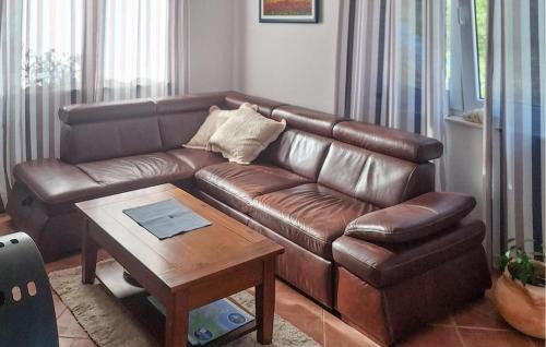 Novigrad Casa | Three-Bedroom Holiday Home In Novigrad