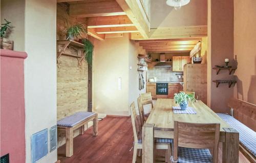 Schillingsfuerst Casa | Three-Bedroom Holiday Home In Schillingsfurst