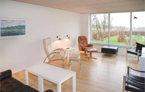 Lonne Hede Casa | Three-Bedroom Holiday Home In Norre Nebel