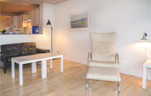 Lonne Hede Casa | Three-Bedroom Holiday Home In Norre Nebel
