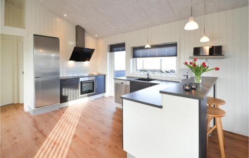 Bjerregard Strand Casa | Three-Bedroom Holiday Home In Hvide Sande