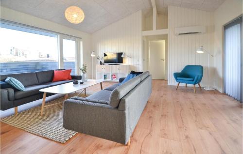 Bjerregard Strand Casa | Three-Bedroom Holiday Home In Hvide Sande