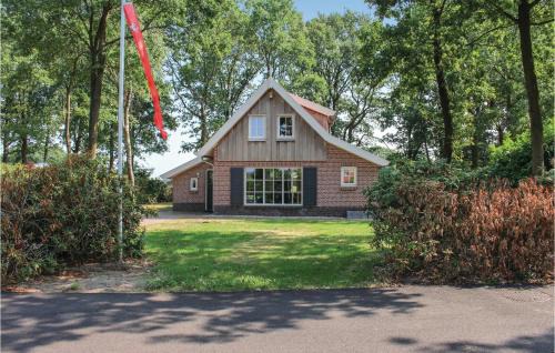 Hoge Hexel Casa | Three-Bedroom Holiday Home In Hoge Hexel