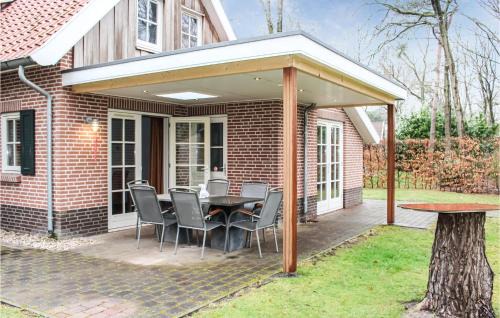 Hoge Hexel Casa | Three-Bedroom Holiday Home In Hoge Hexel