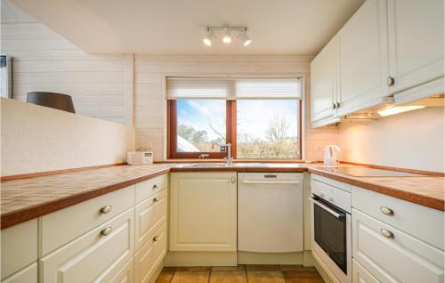 Handrup Strand Casa | Three-Bedroom Holiday Home In Ebeltoft