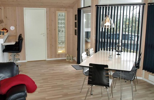 Nr. Lyngby Casa | Three-Bedroom Holiday Home Kaskelotvej with a Sauna 07