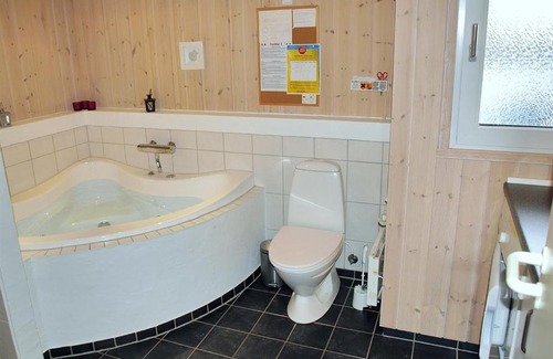 Nr. Lyngby Casa | Three-Bedroom Holiday Home Kaskelotvej with a Sauna 07
