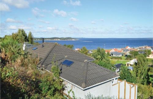 Hvalpsund Casa | Three-Bedroom Holiday Home In Farso