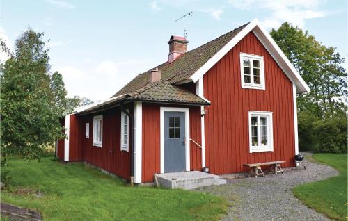 Lammhult Casa | Three-Bedroom Holiday Home In Lammhult