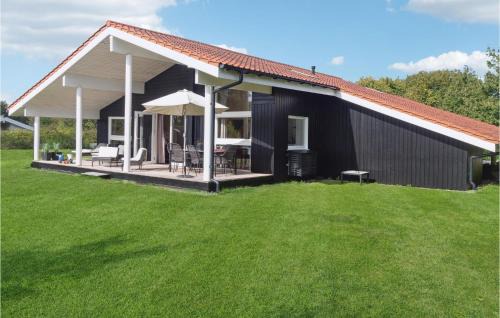 Askeby Casa | Three-Bedroom Holiday Home In Askeby