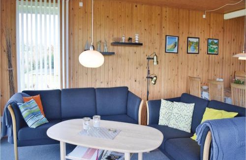 Skødshoved Strand Casa | Three-Bedroom Holiday Home In Knebel
