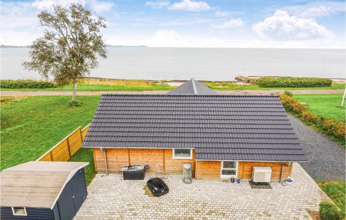 Grønninghoved Strand Casa | Three-Bedroom Holiday Home In Sjolund