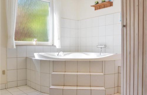 Øby Casa | Three-Bedroom Holiday Home In Ulfborg