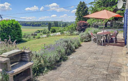 Saint-Martin-sur-Oust Casa | Three-Bedroom Holiday Home In Ruffiac