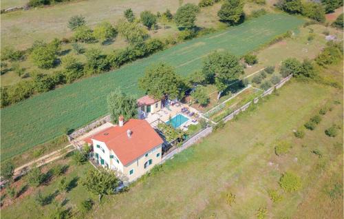 Dicmo Casa | Three-Bedroom Holiday Home In Dicmo