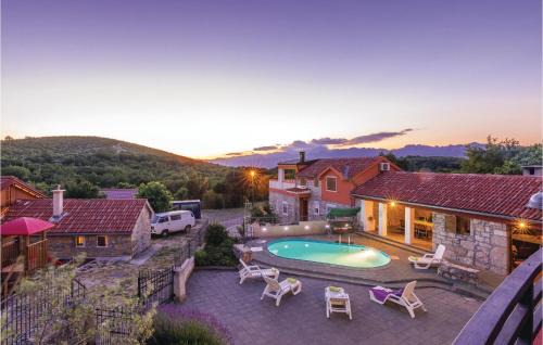 Krusevo Casa | Three-Bedroom Holiday Home In Krusevo