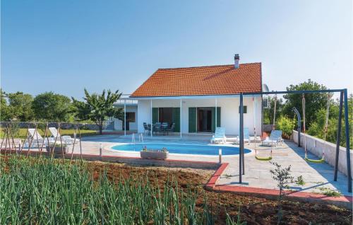Gradina Casa | Three-Bedroom Holiday Home In Rozovac