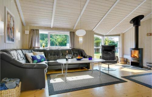 Hoeve Strand Casa | Three-Bedroom Holiday Home In Asnas