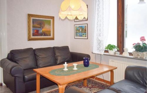 Almhult Casa | Three-Bedroom Holiday Home In Almhult