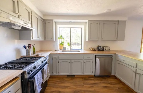 Mountain View District Casa | Three bedroom house in quiet neighborhood.