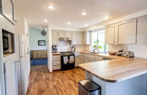 Mountain View District Casa | Three bedroom house in quiet neighborhood.