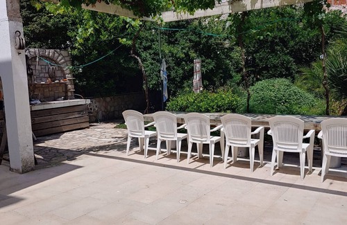 Stomorska Apartamento | Three Bedroom Apartment with Terrace